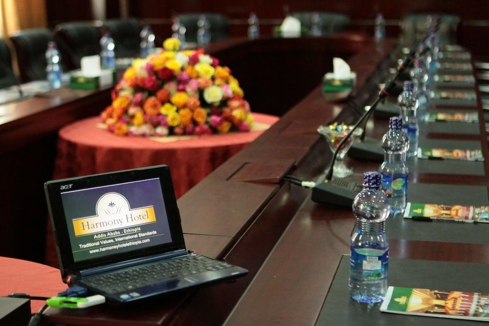 Harmony Hotel Addis Abeba Zewnętrze zdjęcie